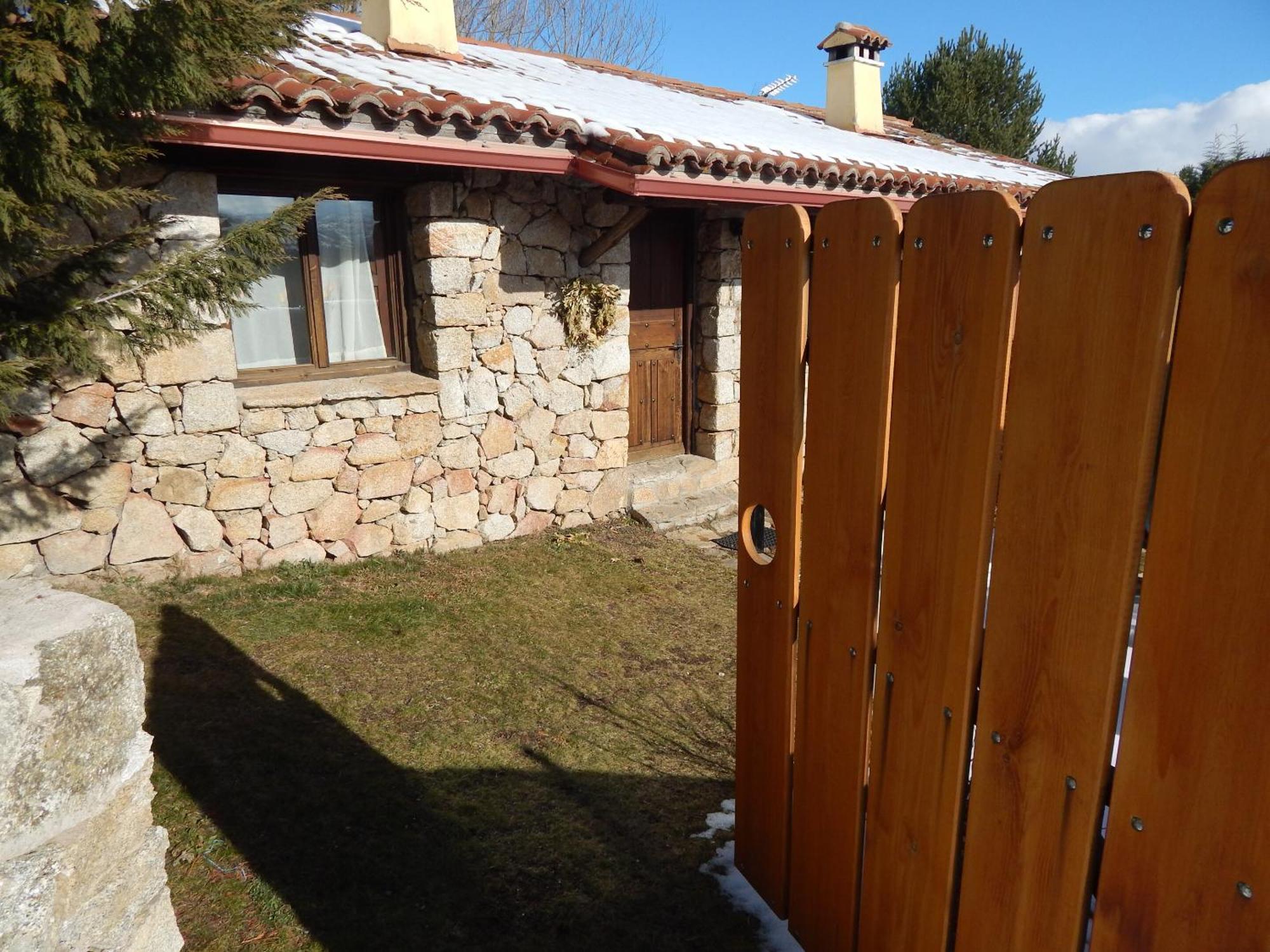 Casas Rurales Cimera Ybrincalobitos Hoyos del Espino Exteriör bild