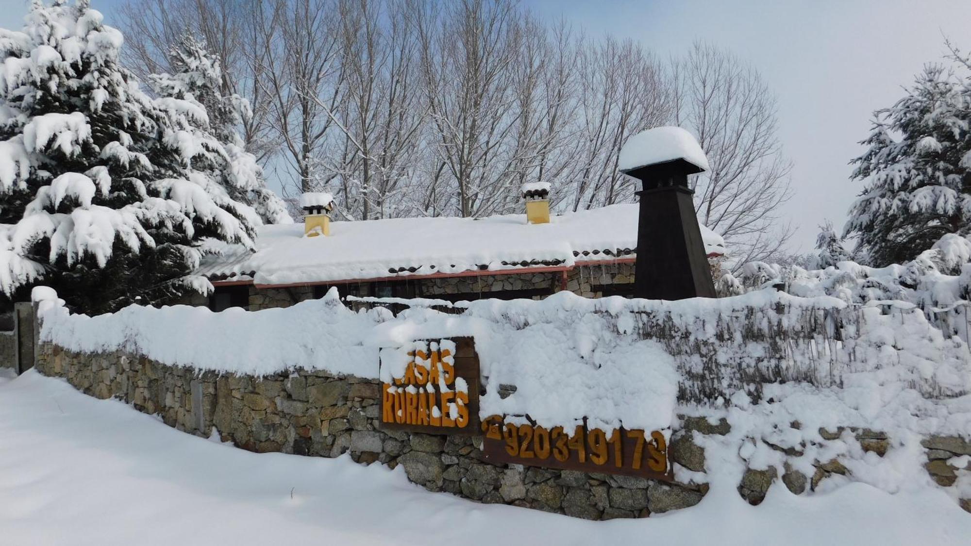 Casas Rurales Cimera Ybrincalobitos Hoyos del Espino Exteriör bild