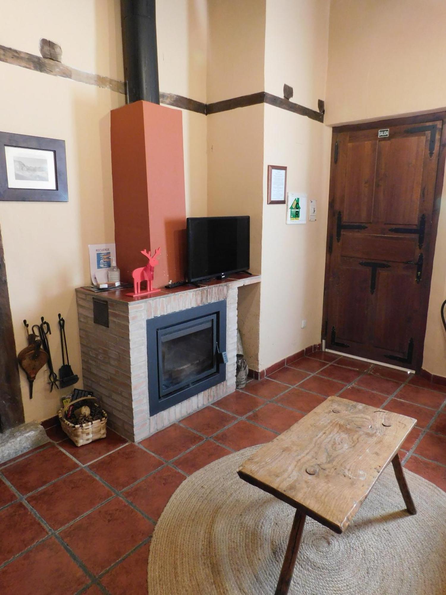 Casas Rurales Cimera Ybrincalobitos Hoyos del Espino Exteriör bild